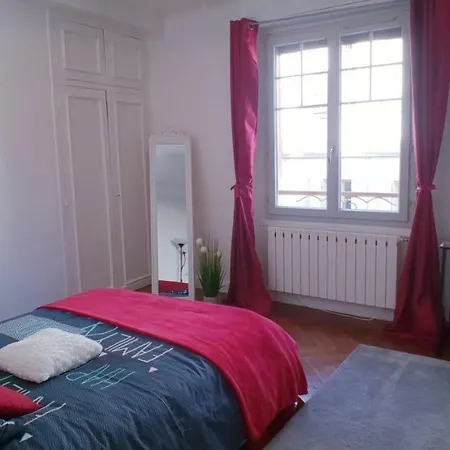 Au 36, Les Apparts Hotel Joigny Exterior photo