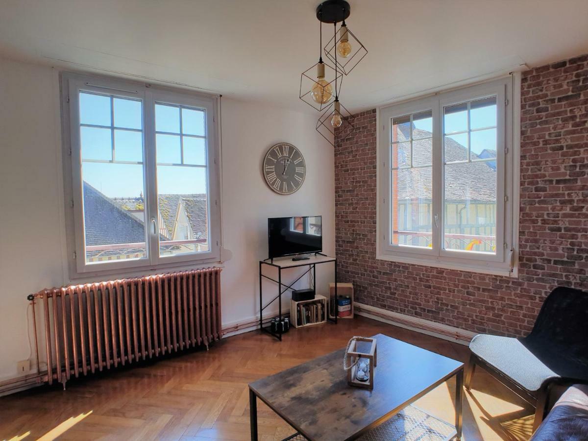 Au 36, Les Apartment *